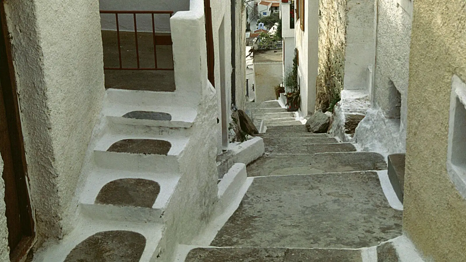 Kea (Tzia): the Cyclades island an hour from Athens