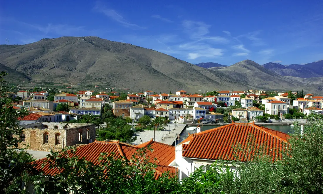 Galaxidi: a town that stopped when the sailing ships did