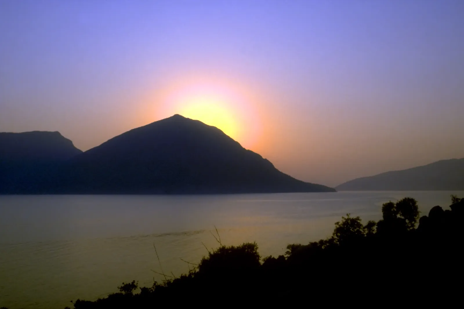 Kalamos: a mountain in the sea, with one village on it