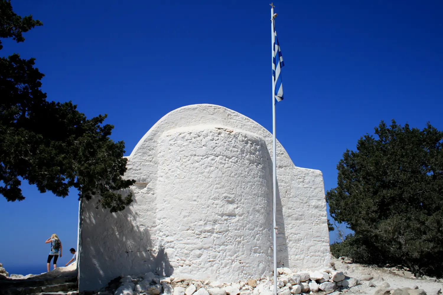 Monolithos: a Knights’ castle on a rock with no railings