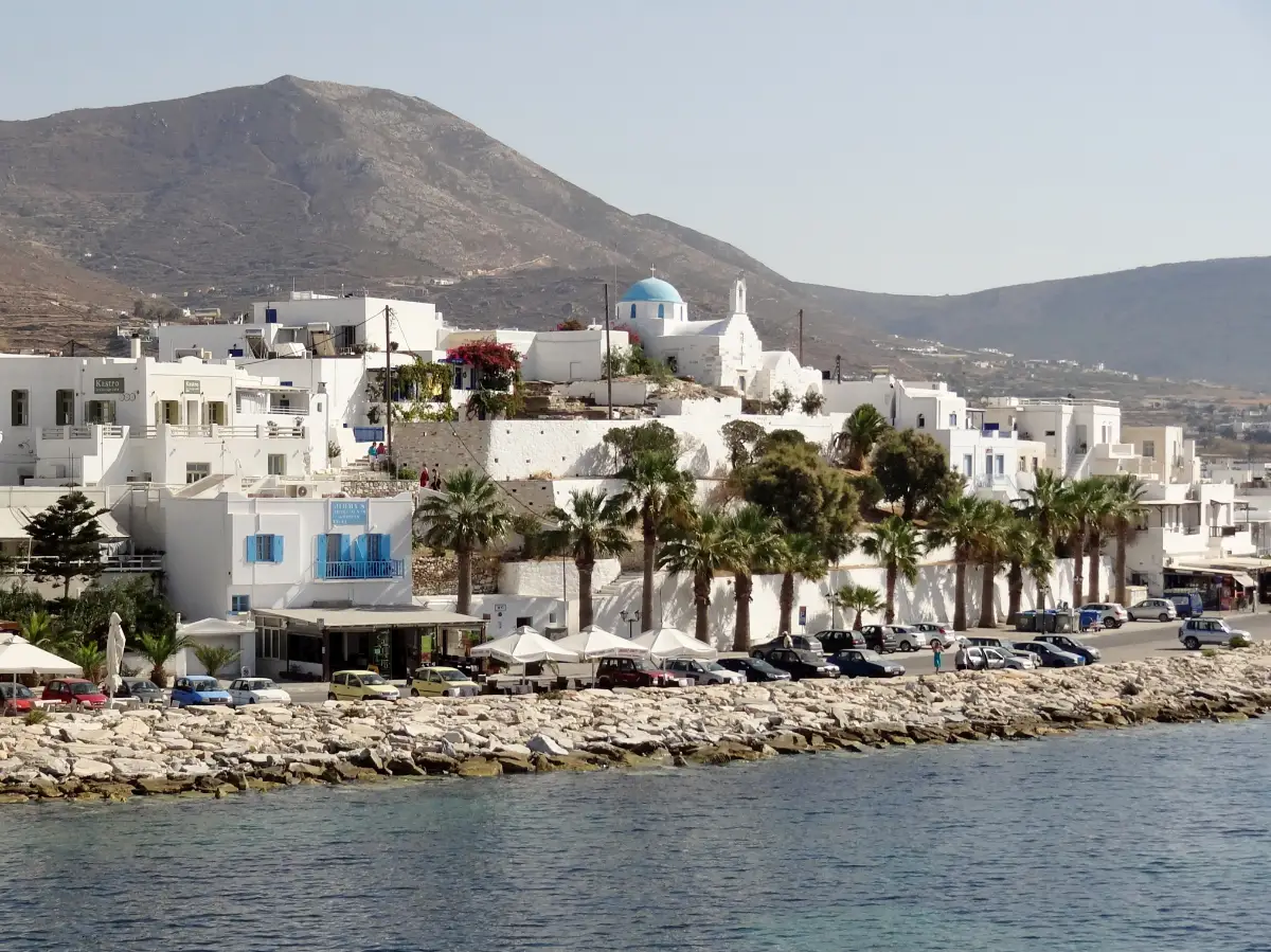 The waterfront at Parikia on Paros, white houses along the quay