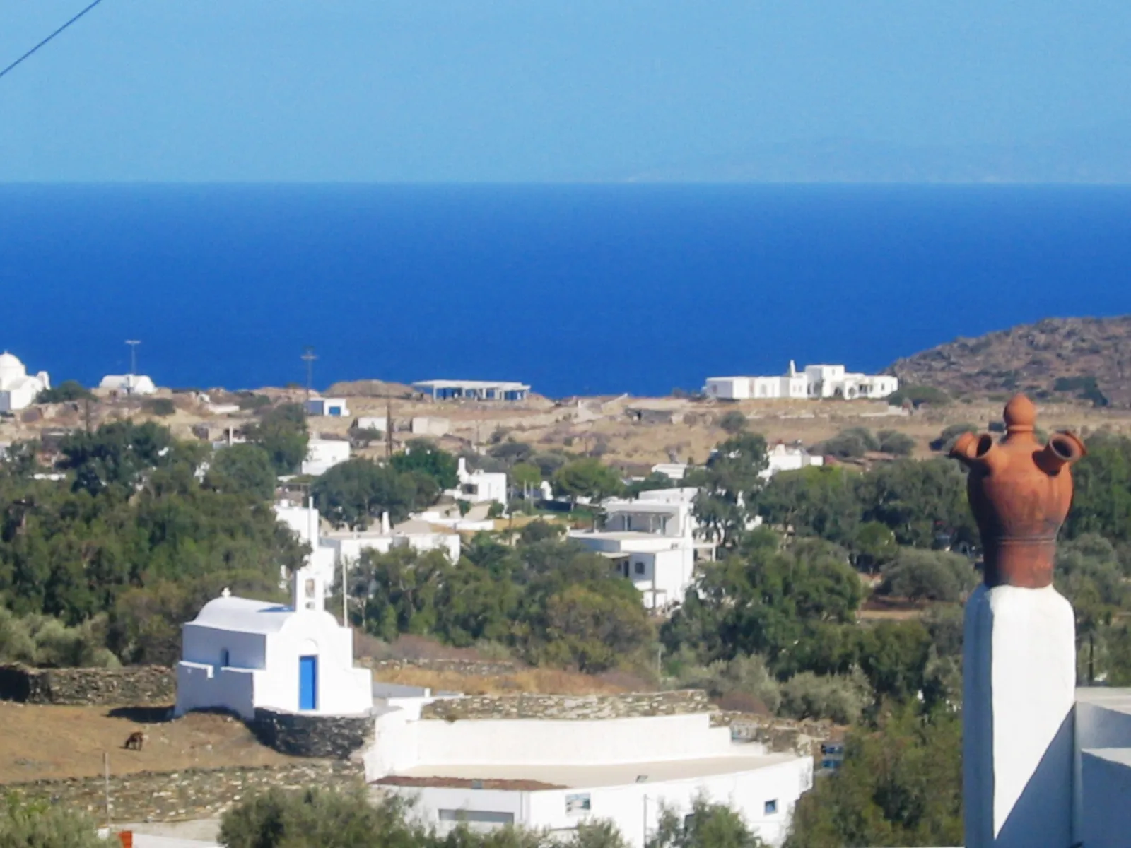 Sifnos: cooking, pottery and a footpath network